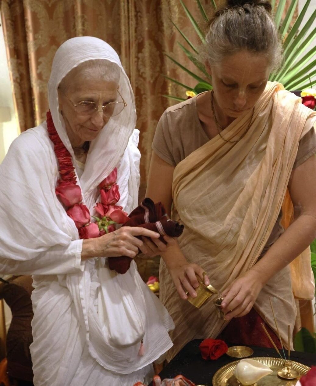 Walking with Srila A.C. Bhaktivedanta Swami Prabhupada, New York City (1966)