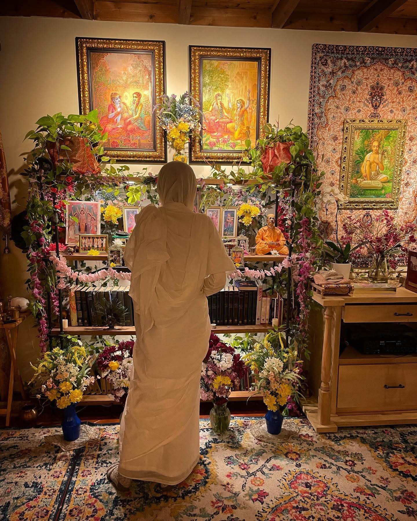 Walking with Srila A.C. Bhaktivedanta Swami Prabhupada, New York City (1966)